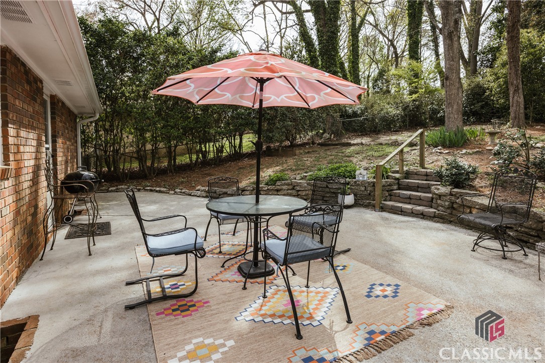 221 Cherokee Ridge Athens, GA 30606 - Photo 18 of 51