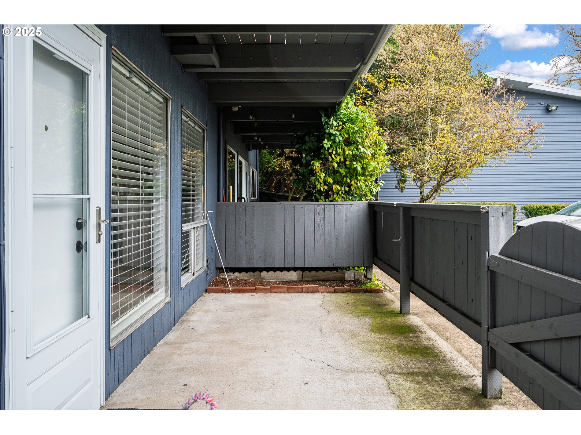 10090 Southwest Beaverton Hillsdale Highway, Unit 16 Beaverton, OR 97005 - Photo 14 of 39 a view of outdoor space