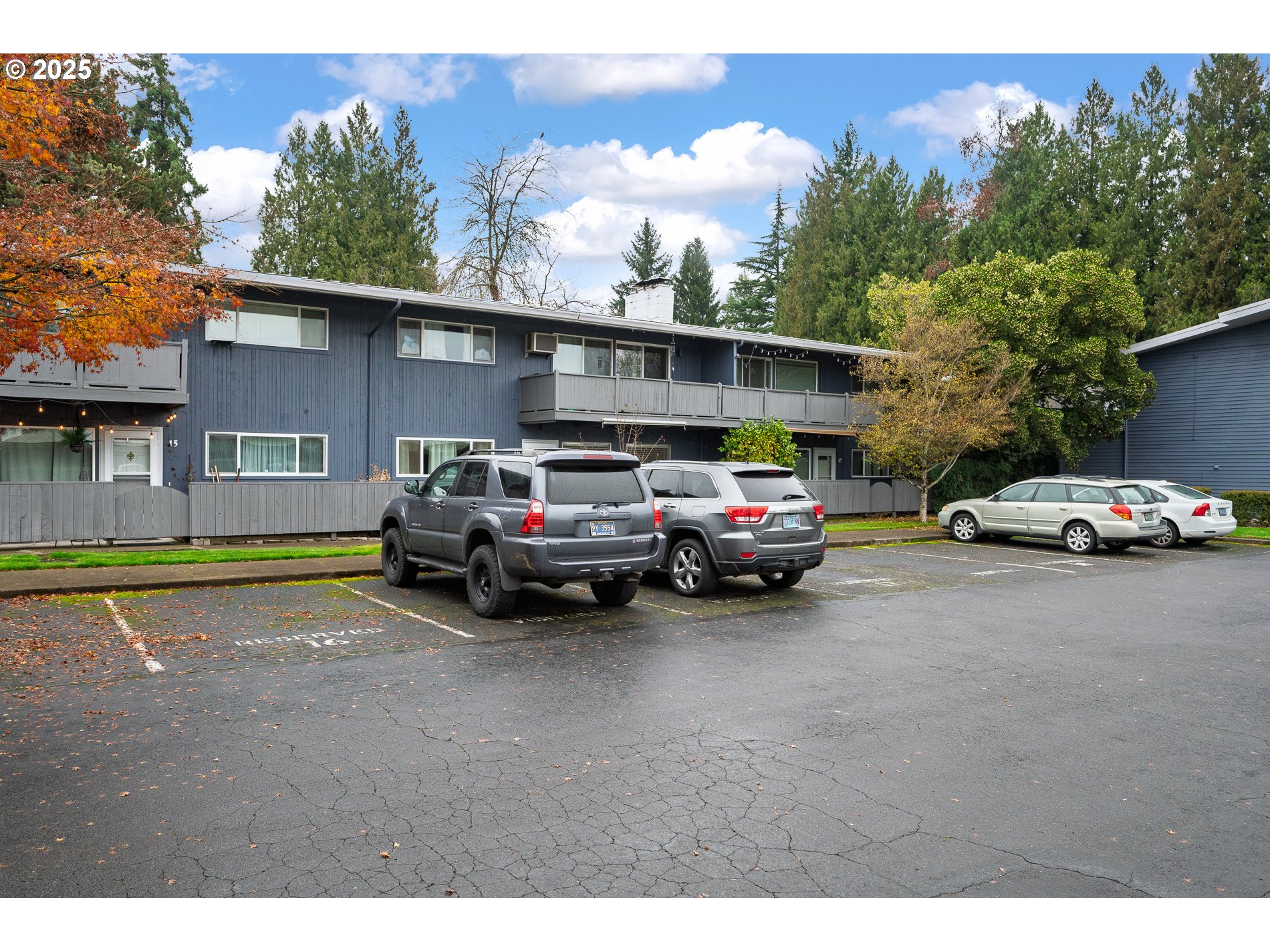 10090 Southwest Beaverton Hillsdale Highway, Unit 16 Beaverton, OR 97005 - Photo 36 of 39 a view of a cars parked in front of a house