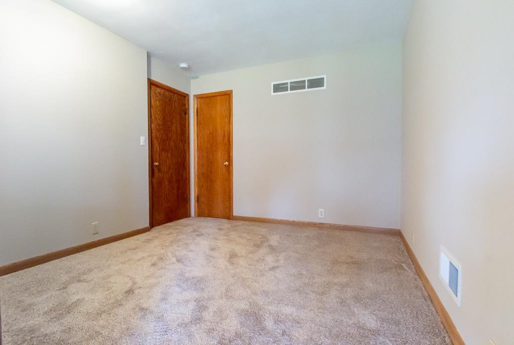 1094 North 3rd Street Rochelle, IL 61068 - Photo 11 of 24