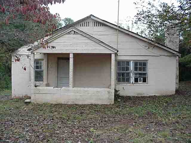 720 Lewis Street Anderson, SC 29624 - Photo 1 of 3 Gallery Image 1