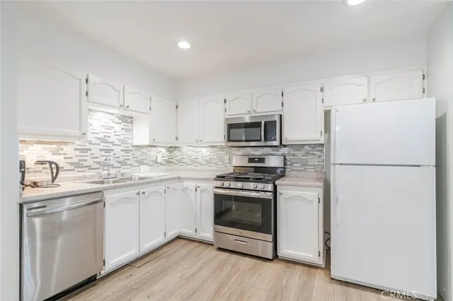 $4,500 | 6539 Coldwater Canyon Avenue, North Hollywood, CA 91606