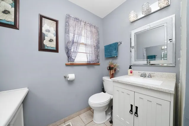 $207,999 | 2307 177th Street, Lansing, IL 60438