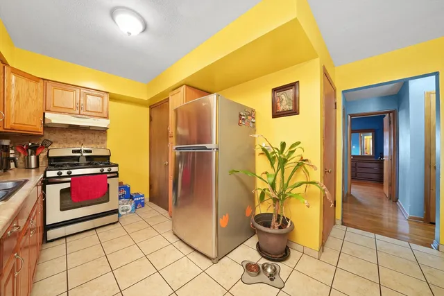 $207,999 | 2307 177th Street, Lansing, IL 60438