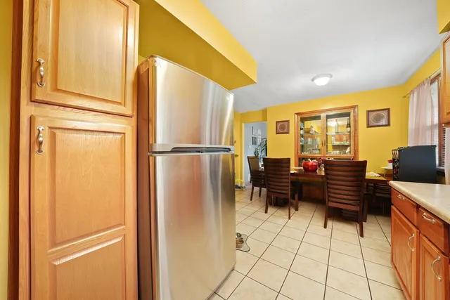 $207,999 | 2307 177th Street, Lansing, IL 60438