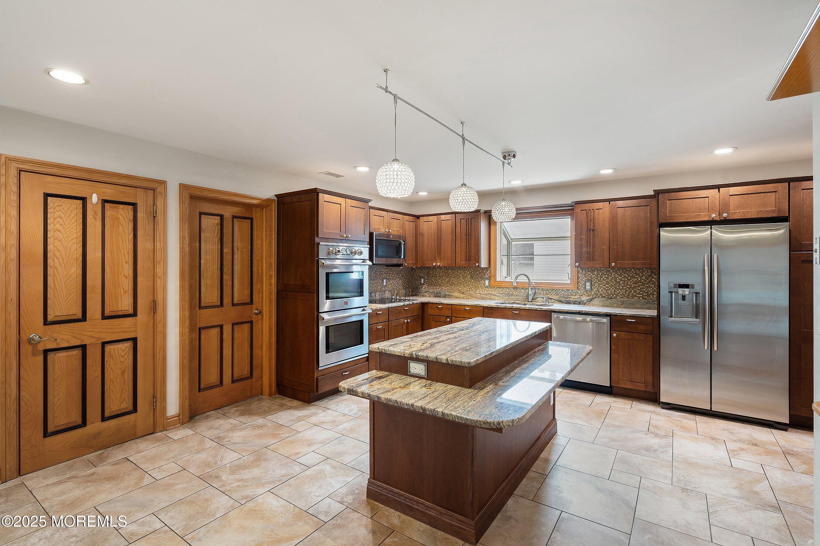 901 Bethel Church Road Jackson, NJ 08527 - Photo 25 of 46 Kitchen