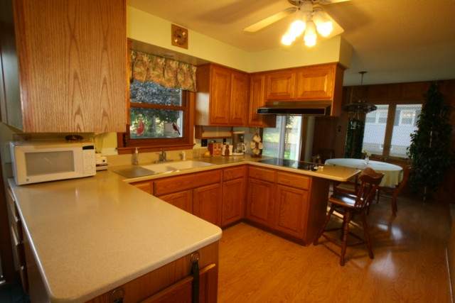 2623 Jersey Ridge Road Davenport, IA 52803 - Photo 4 of 13 Gallery Image 4