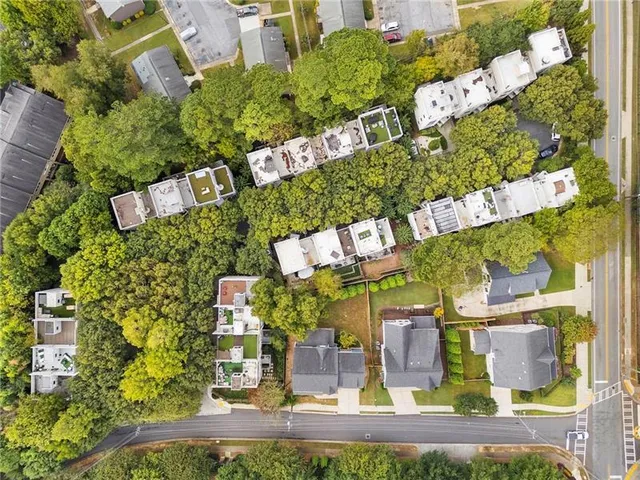 a view of outdoor space yard and front view of a house