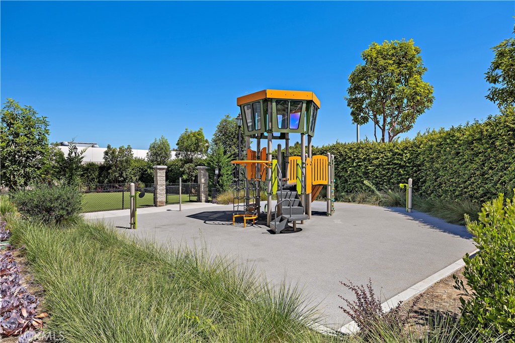 1415 Reliance Carson, CA 90746 - Photo 38 of 43