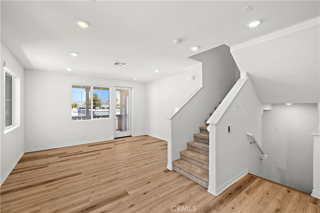 1415 Reliance Carson, CA 90746 - Photo 4 of 43