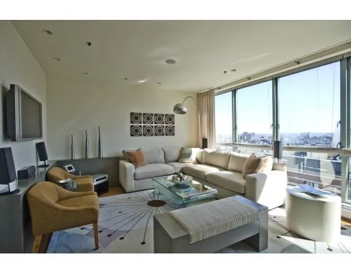 $6,000 | 234 Causeway Street, Unit 1012, Boston, MA 02114