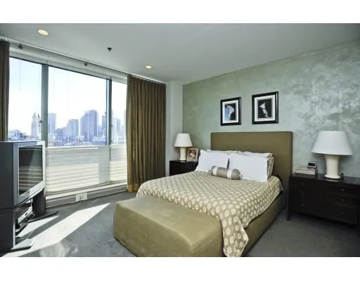 $6,000 | 234 Causeway Street, Unit 1012, Boston, MA 02114