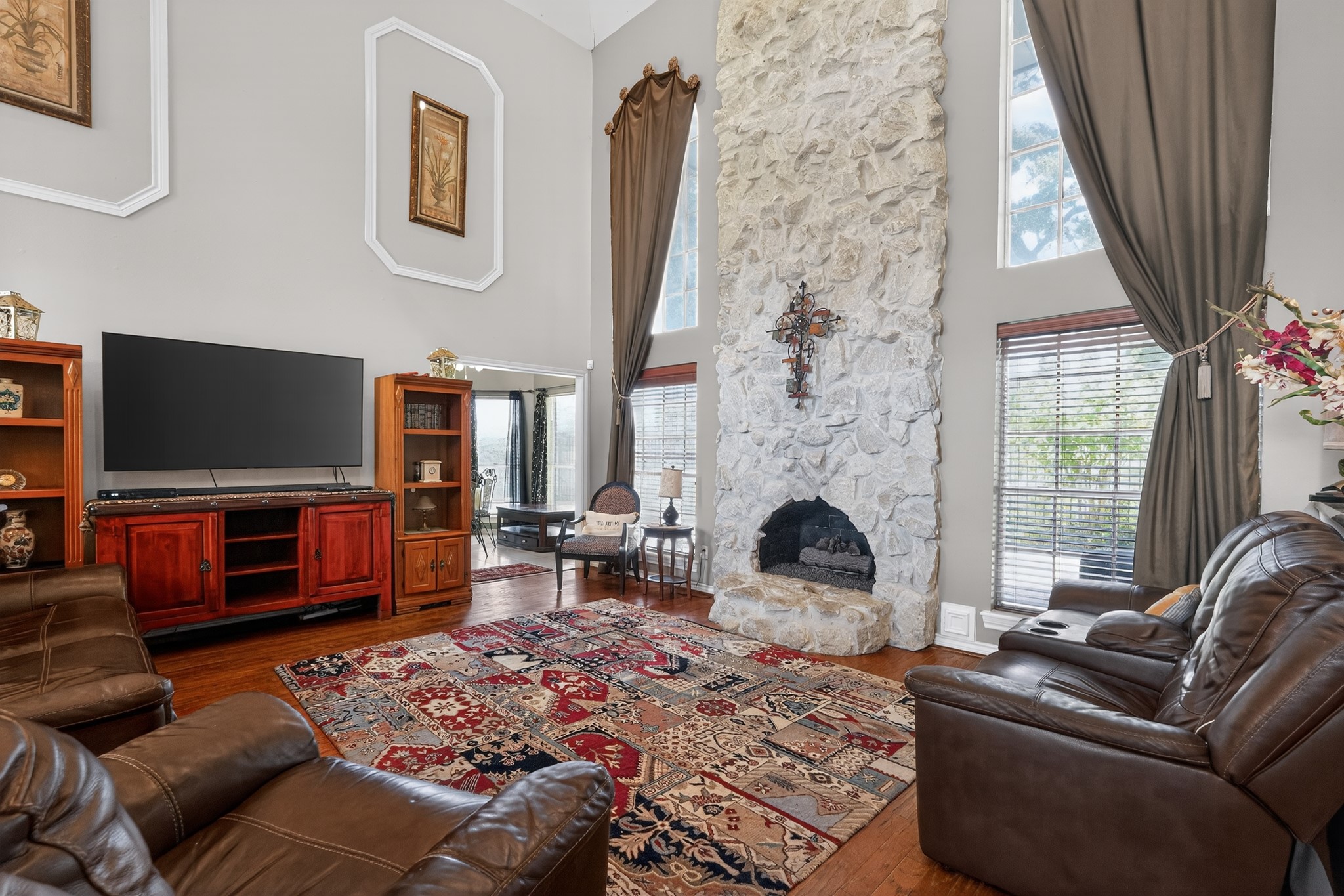 19027 Relay Road Humble, TX 77346 - Photo 6 of 29 Living Room view from staircase