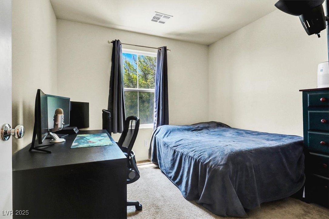 9236 Keystone Ridge Avenue Las Vegas, NV 89148 - Photo 32 of 38 Bedroom
