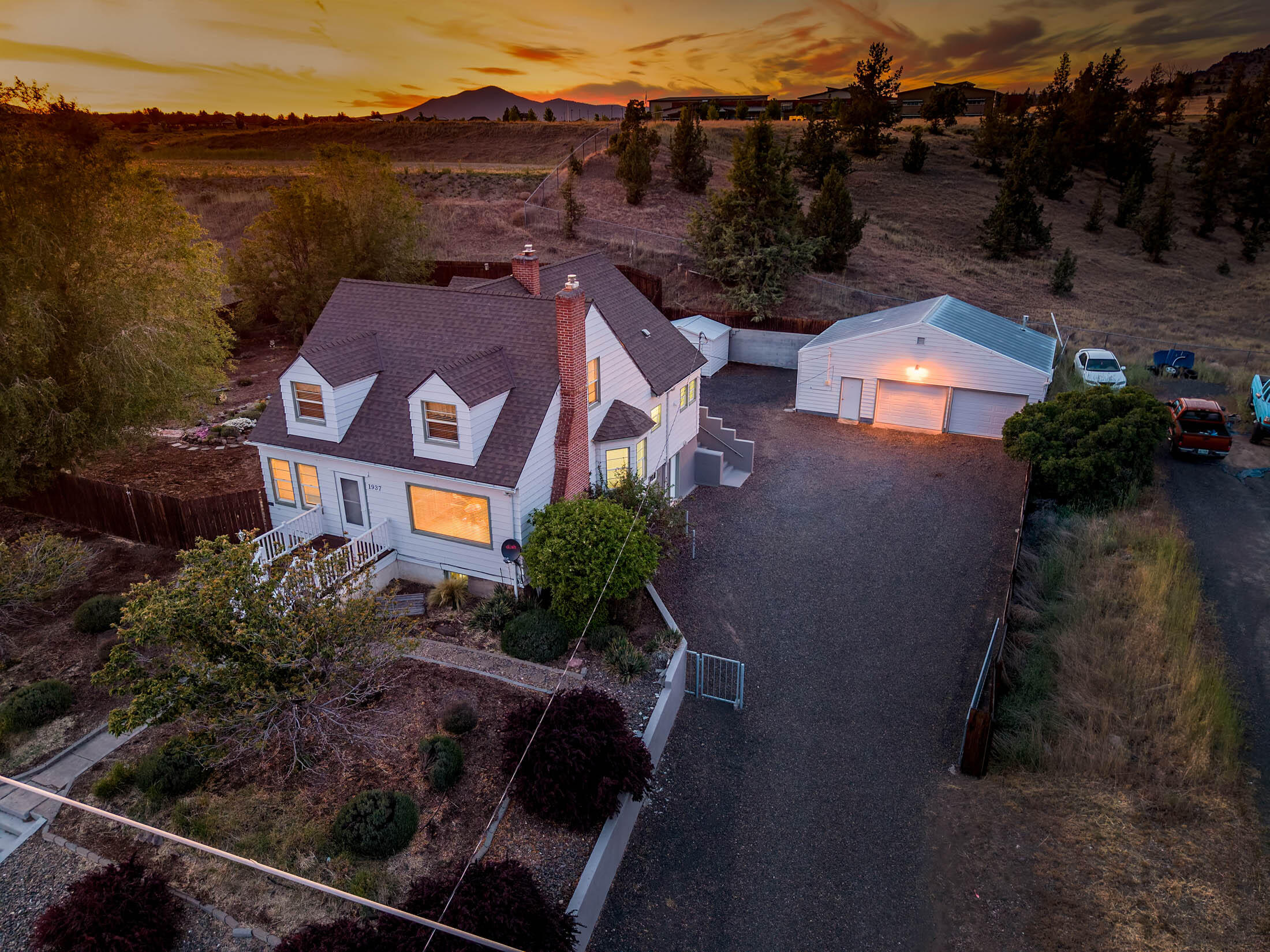 1937 Northeast Laughlin Road Prineville, OR 97754 - Photo 42 of 42 Twilight over Laughlin