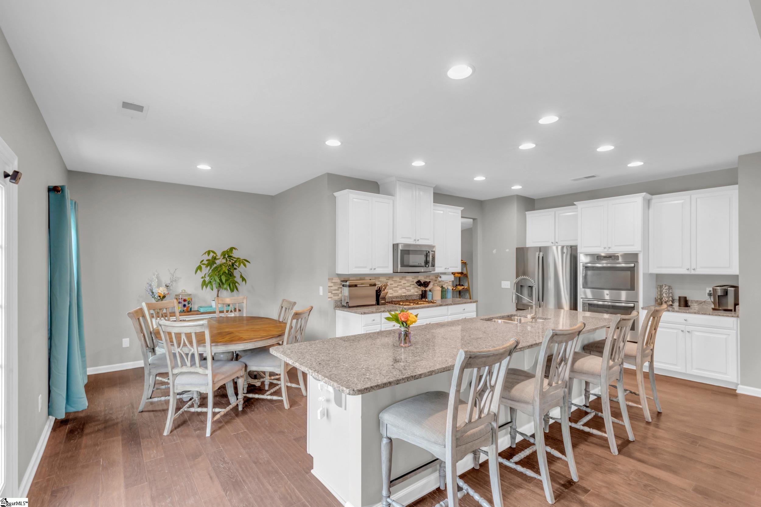 34 Barlow Court Simpsonville, SC 29681 - Photo 14 of 37