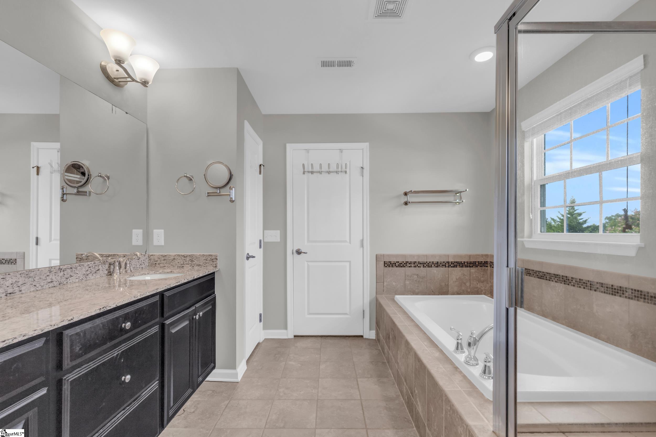 34 Barlow Court Simpsonville, SC 29681 - Photo 21 of 37