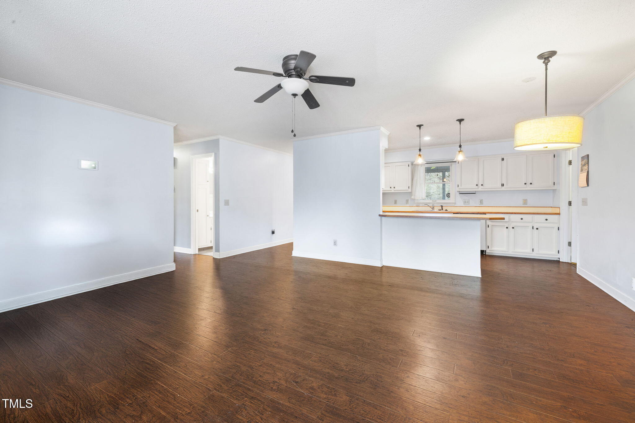 752 South Ridge Road Burlington, NC 27217 - Photo 10 of 24 Open Living Room