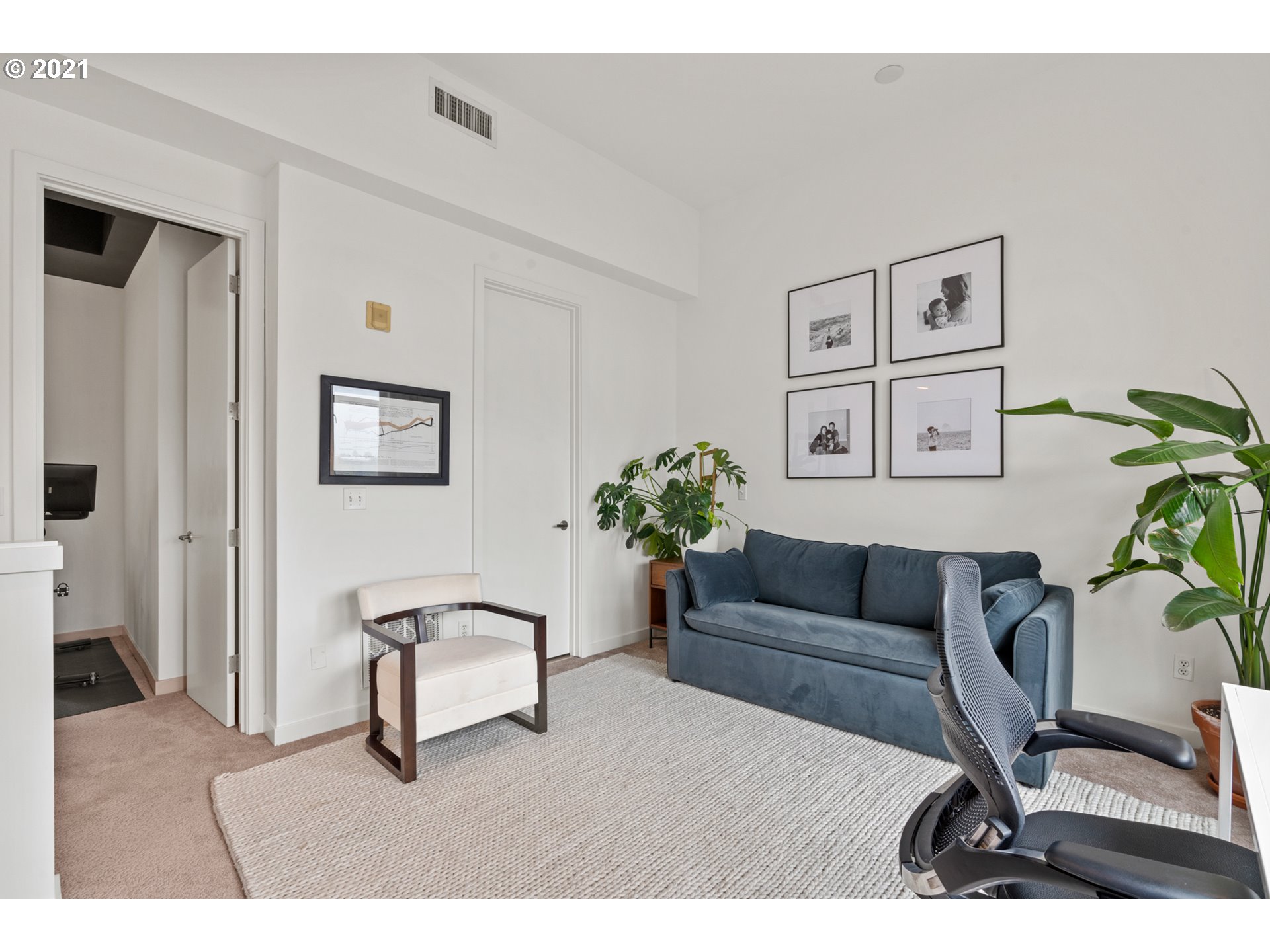 1608 Northwest Riverscape Street Portland, OR 97209 - Photo 22 of 26 Gallery Image 22