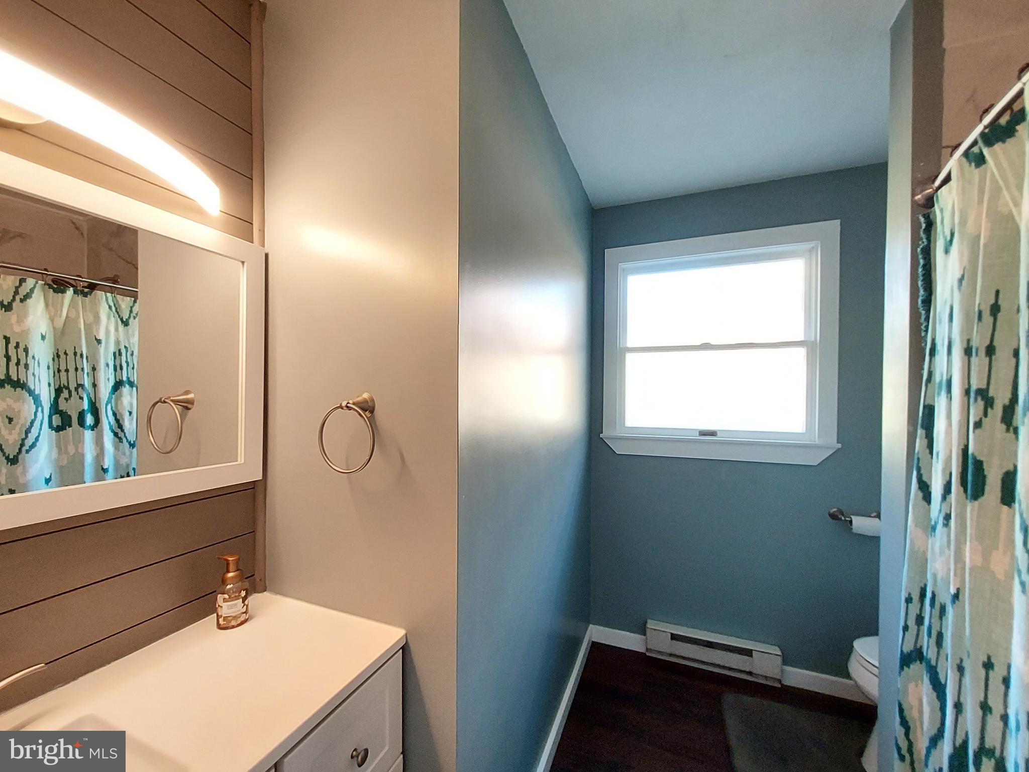 995 Bingaman Road Orrtanna, PA 17353 - Photo 16 of 37 Full Bath