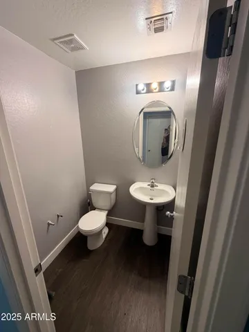 $2,100 | 241 South Leandro, Mesa, AZ 85208