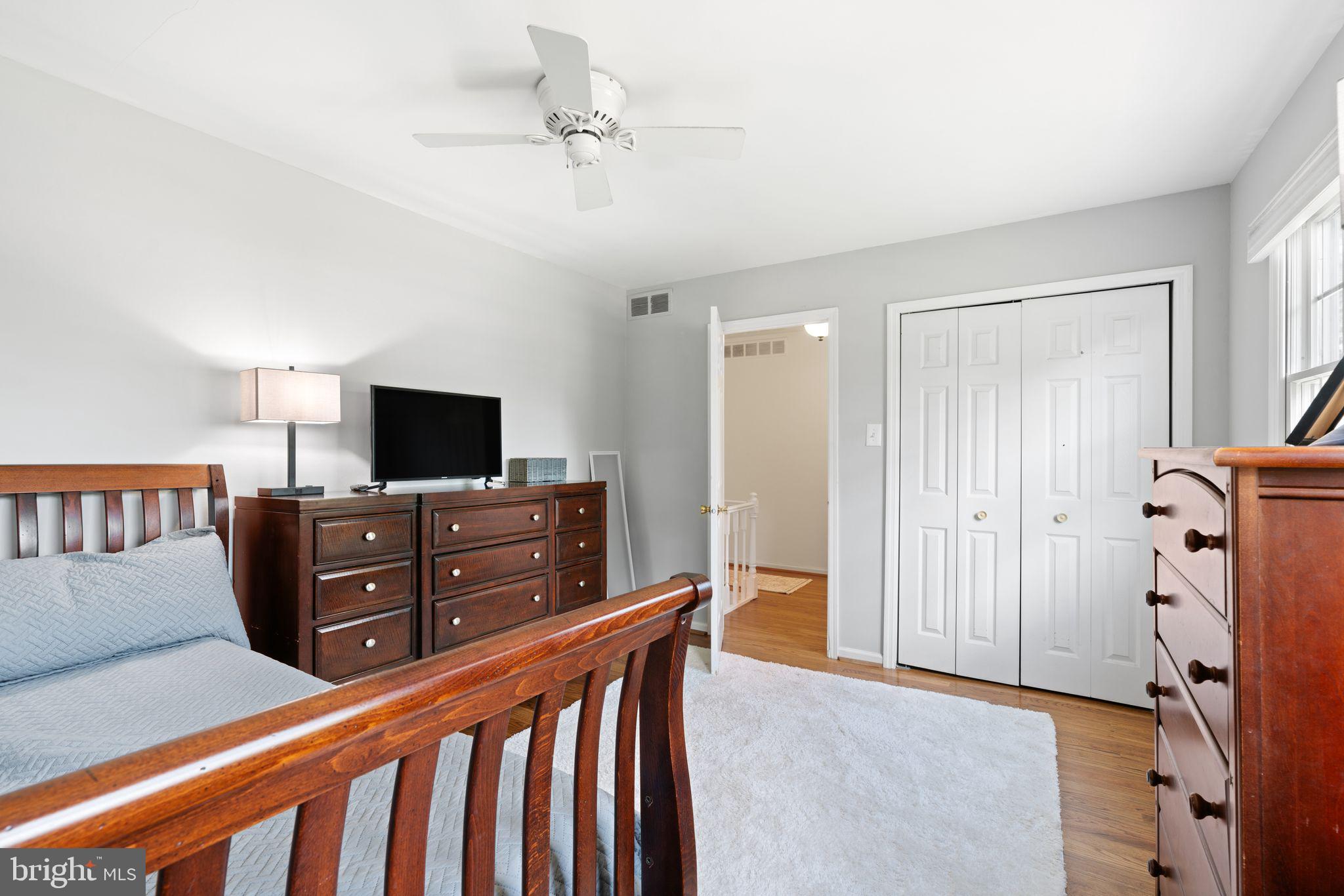 320 Warwick Road Haddonfield, NJ 08033 - Photo 28 of 41 a view of a livingroom with furniture