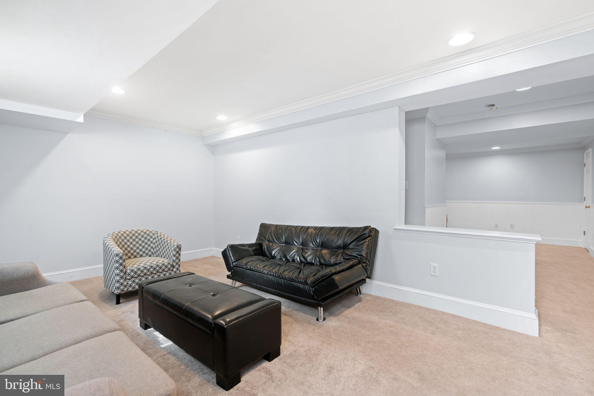 320 Warwick Road Haddonfield, NJ 08033 - Photo 34 of 41 a living room with furniture