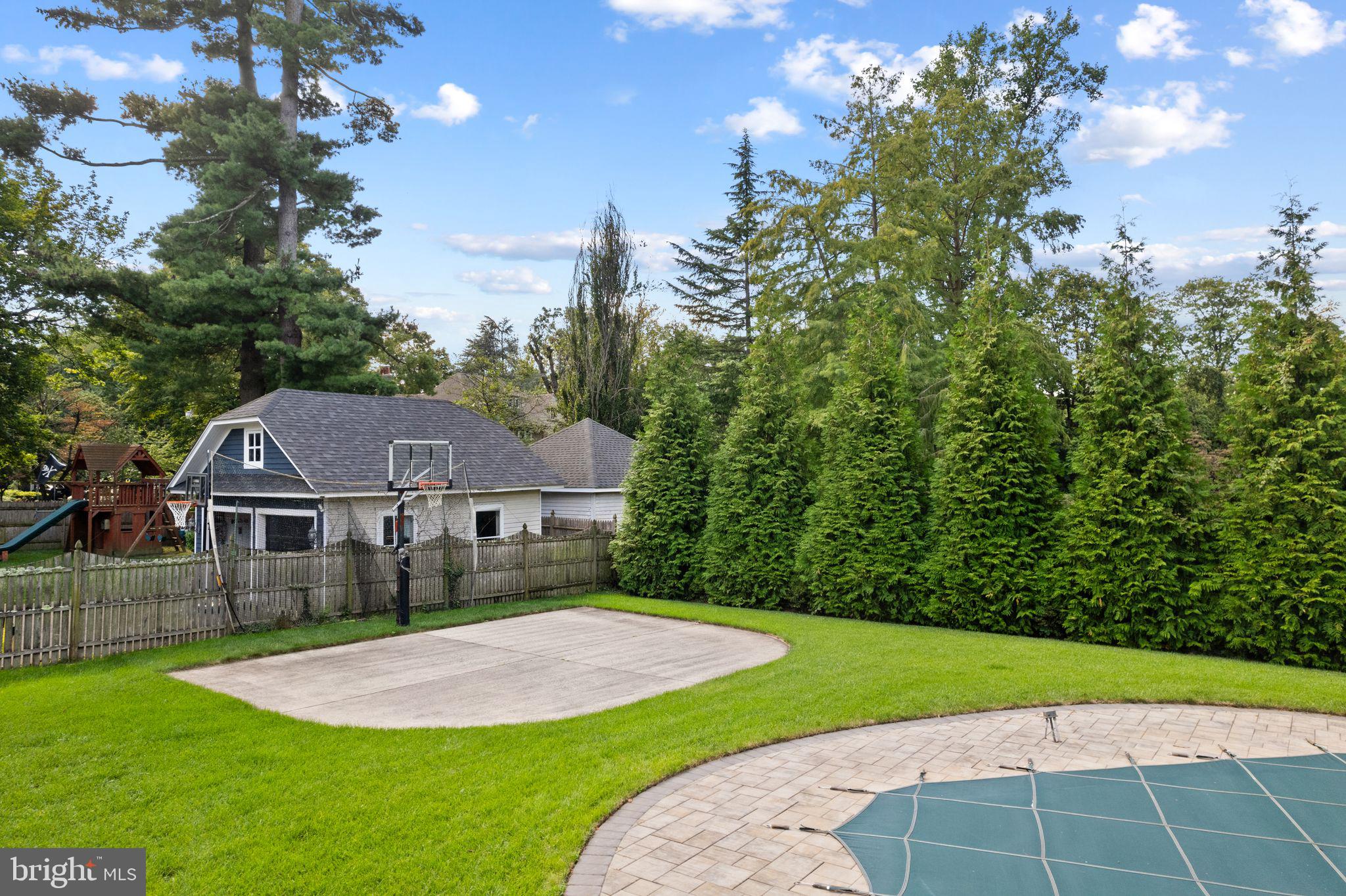 320 Warwick Road Haddonfield, NJ 08033 - Photo 39 of 41 a aerial view of a house