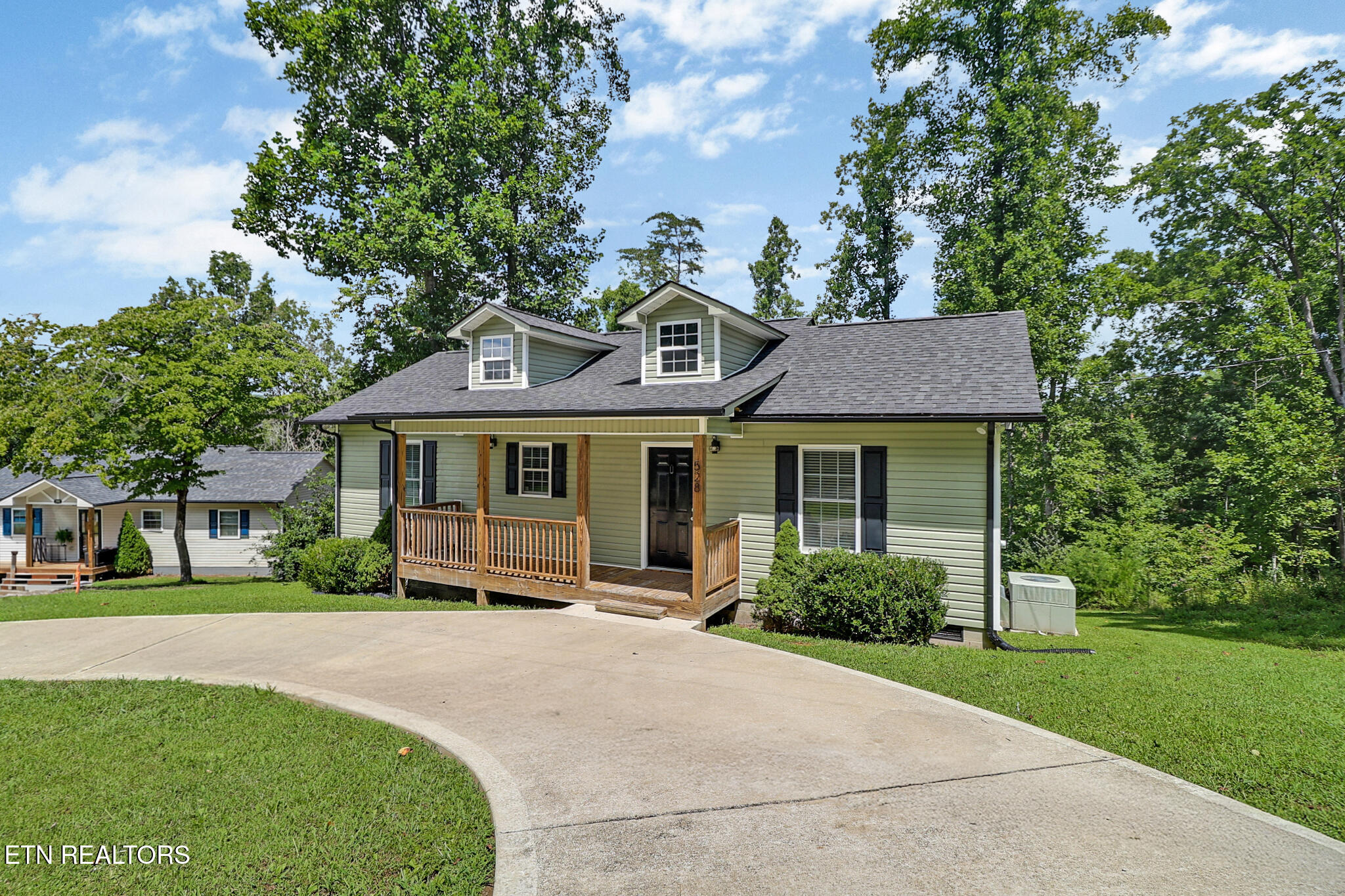 528 Siever Road Crossville, TN 38572 - Photo 3 of 25 front