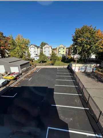 $1,575 | 365 Broad Street, Unit 2E, New Britain, CT 06053