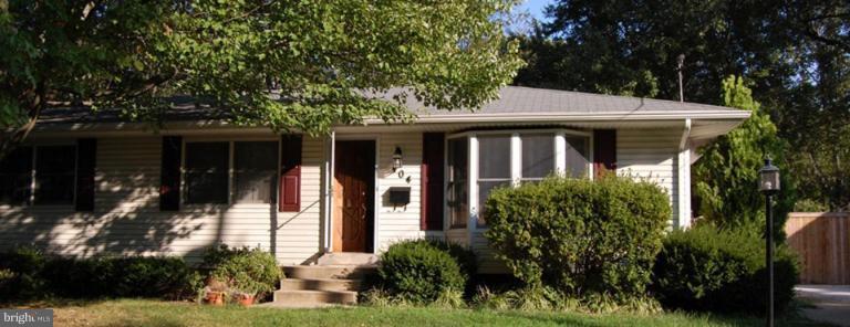 404 Marshall Road Southwest Vienna, VA 22180 - Photo 18 of 18 Exterior (Main)
