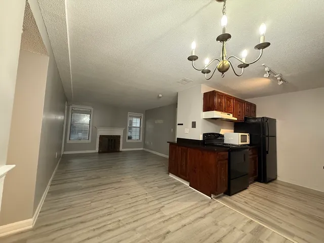 $1,975 | 34 Walden Drive, Unit 3, Natick, MA 01760