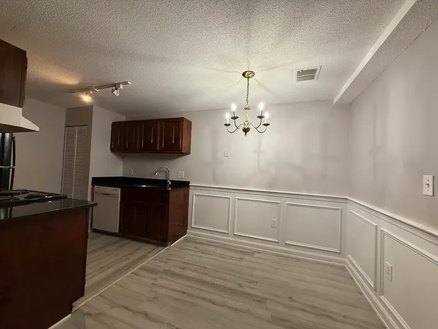 $1,975 | 34 Walden Drive, Unit 3, Natick, MA 01760