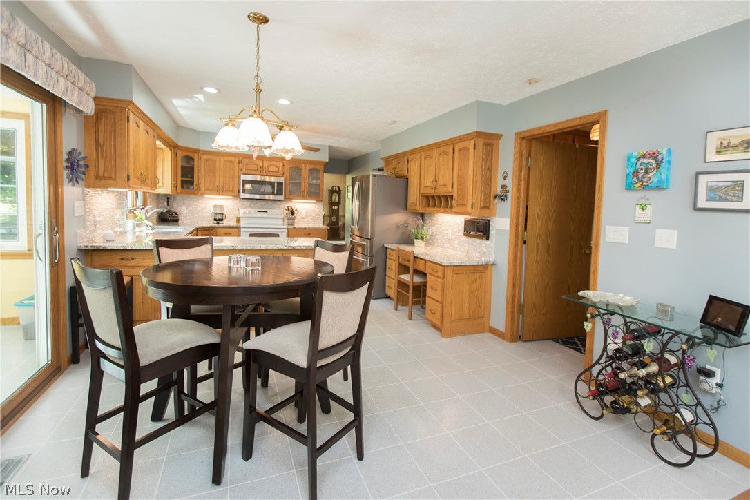 8016 Poorman Road Vermilion, OH 44089 - Photo 10 of 34