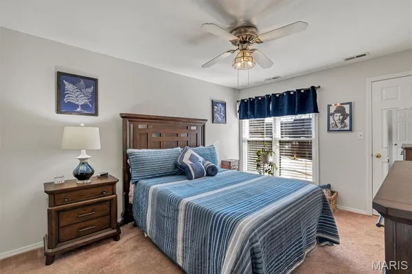 $189,000 | 5186 Hollow Wood Court, Unit B, St. Louis, MO 63128