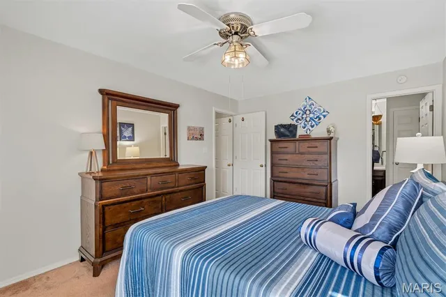 $195,000 | 5186 Hollow Wood Court, Unit B, St. Louis, MO 63128