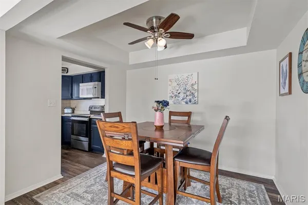 $189,000 | 5186 Hollow Wood Court, Unit B, St. Louis, MO 63128