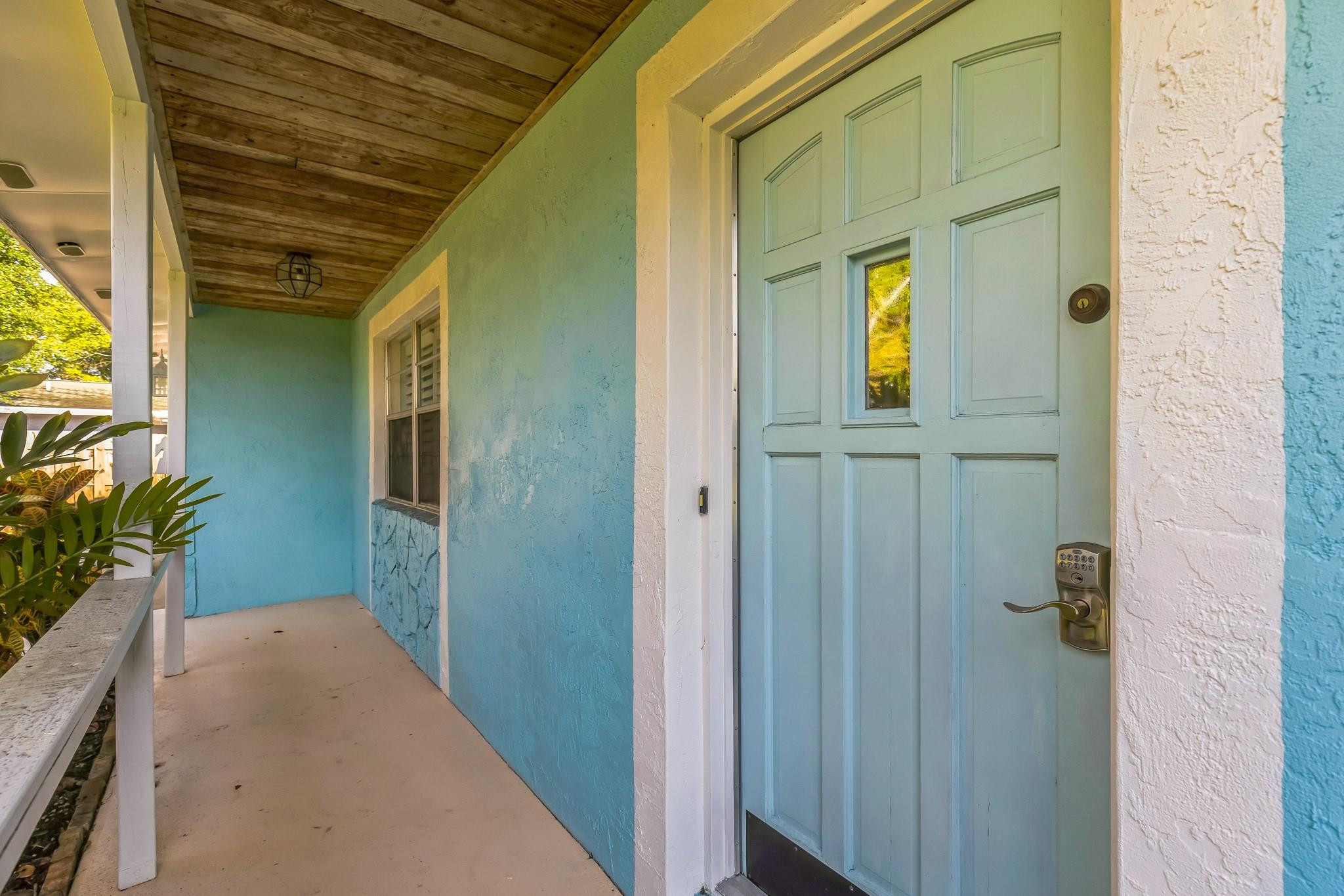 1153 Southeast Dolphin Drive Stuart, FL 34996 - Photo 4 of 31 Photo 4