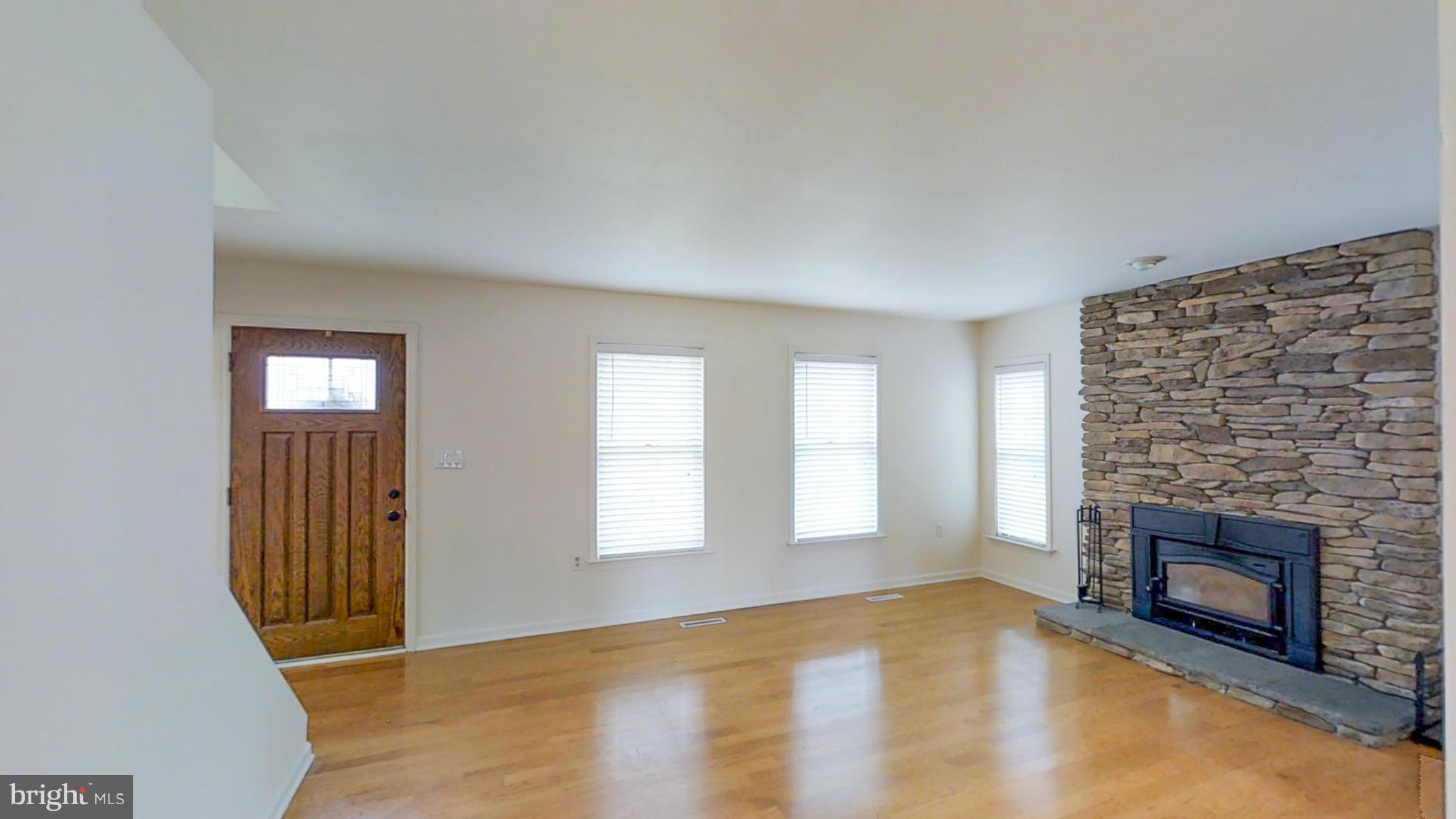 3909 Basford Road Frederick, MD 21703 - Photo 2 of 30 Living Room