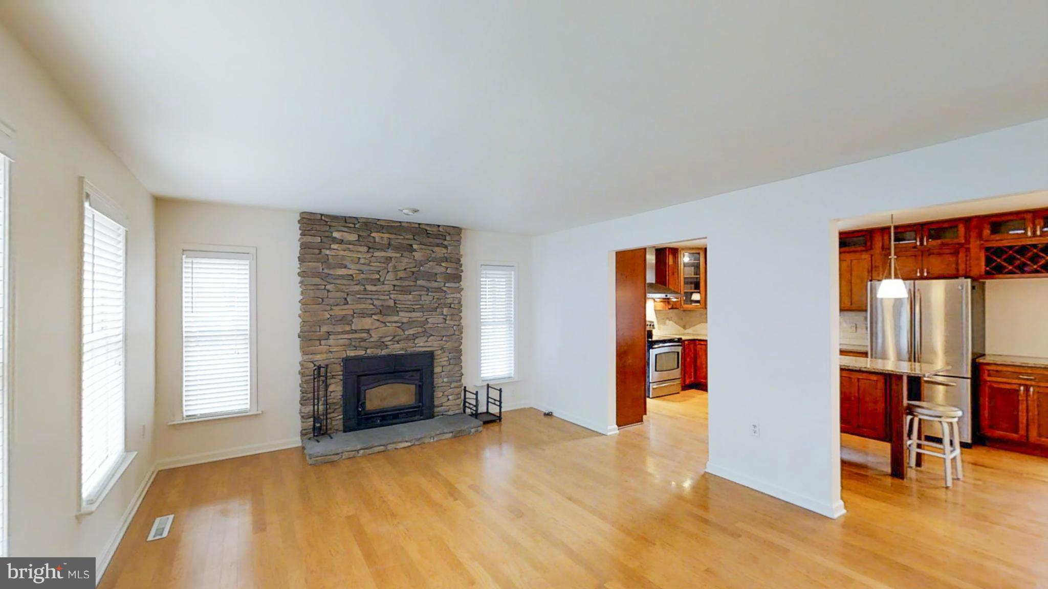 3909 Basford Road Frederick, MD 21703 - Photo 4 of 30 Living Room
