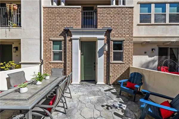 a view of a dinning room with balcony