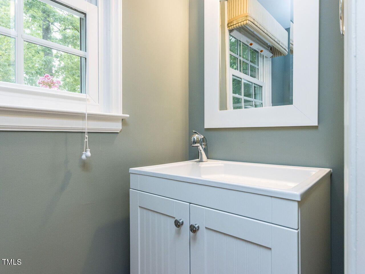 608 Ortega Road Raleigh, NC 27609 - Photo 25 of 34 Half bath on main floor!
