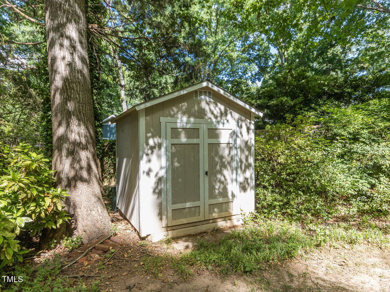 608 Ortega Road Raleigh, NC 27609 - Photo 30 of 34 Charming storage shed.
