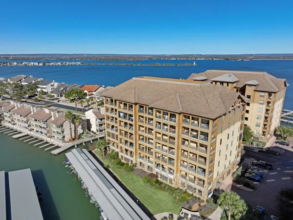 $685,000 | 1000 The Cape, Unit 33, Horseshoe Bay, TX 78657