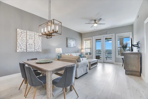 $685,000 | 1000 The Cape, Unit 33, Horseshoe Bay, TX 78657