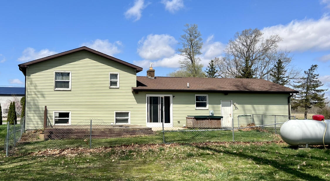 56071 Territorial Road Decatur, MI 49045 - Photo 2 of 2 IMG-1427