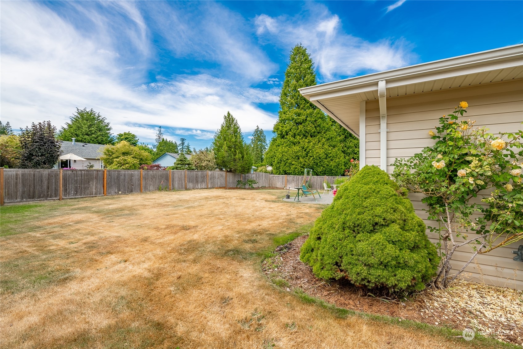 8087 Kispiox Road Blaine, WA 98230 - Photo 32 of 37 a view of a backyard