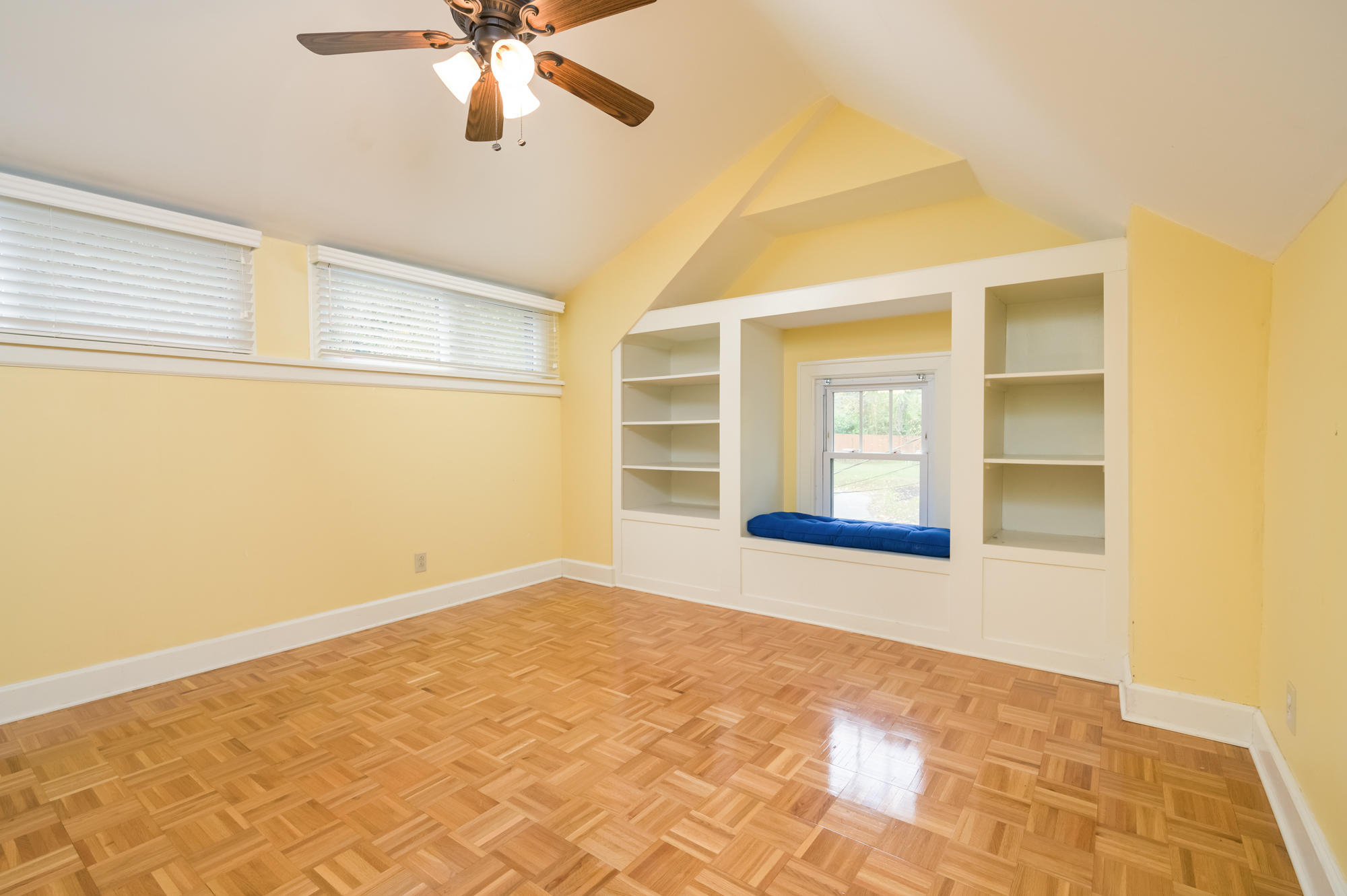 204 Gillespie Road Chattanooga, TN 37411 - Photo 7 of 36 204_Gillespie_Rd_29