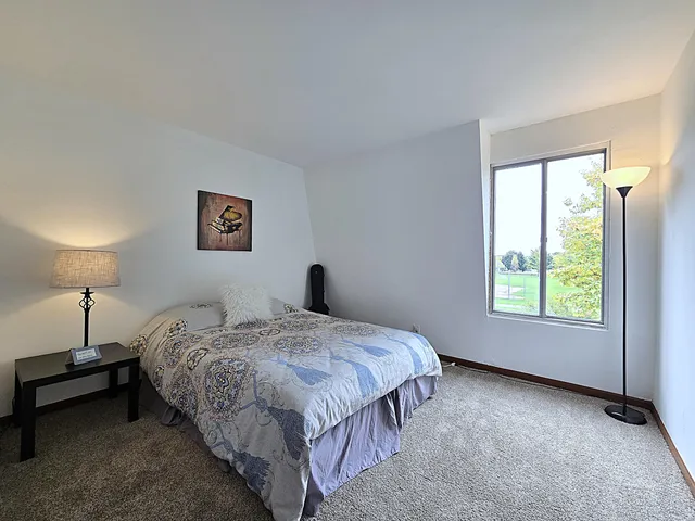 $179,900 | 1522 Big Bend Road, Unit G, Waukesha, WI 53189