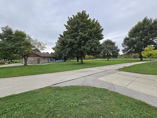 $179,900 | 1522 Big Bend Road, Unit G, Waukesha, WI 53189